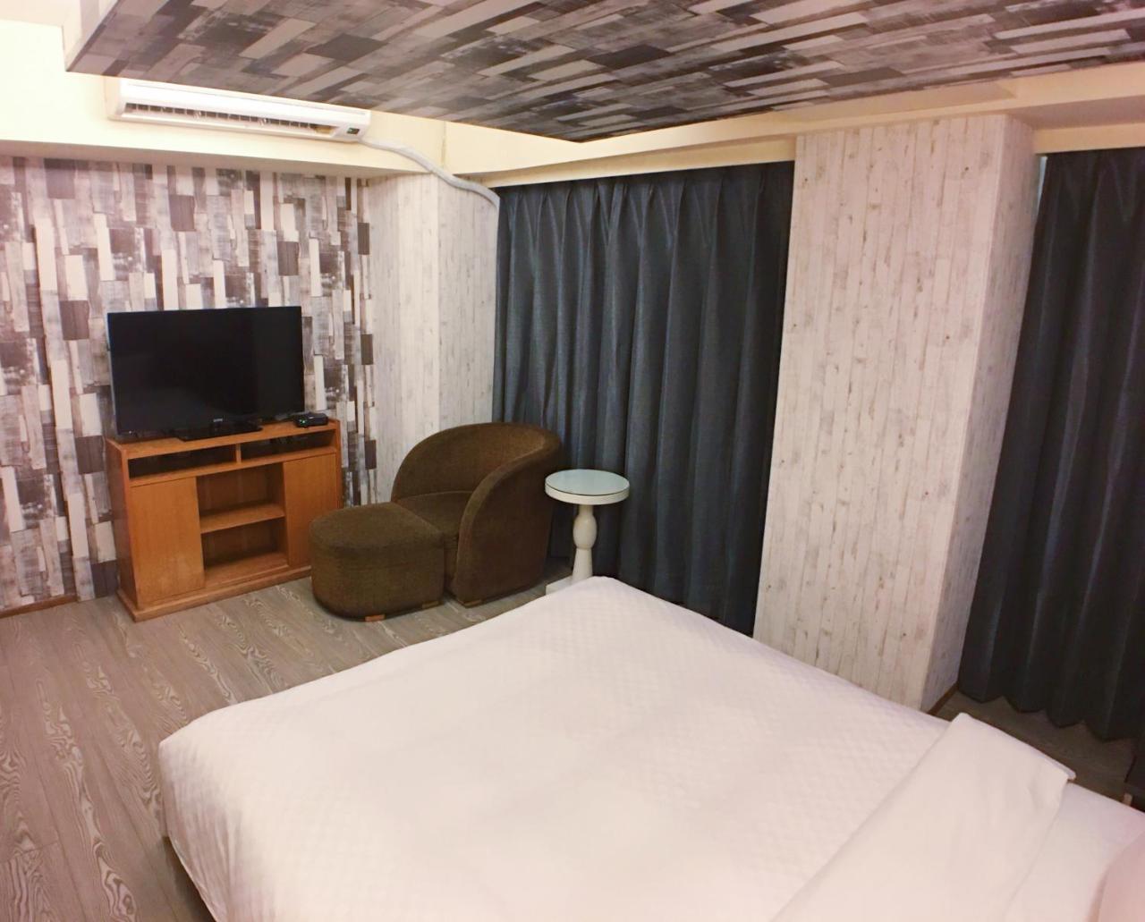 Love Hotel Тайпей Екстериор снимка