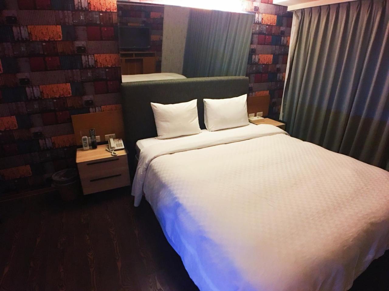 Love Hotel Тайпей Екстериор снимка